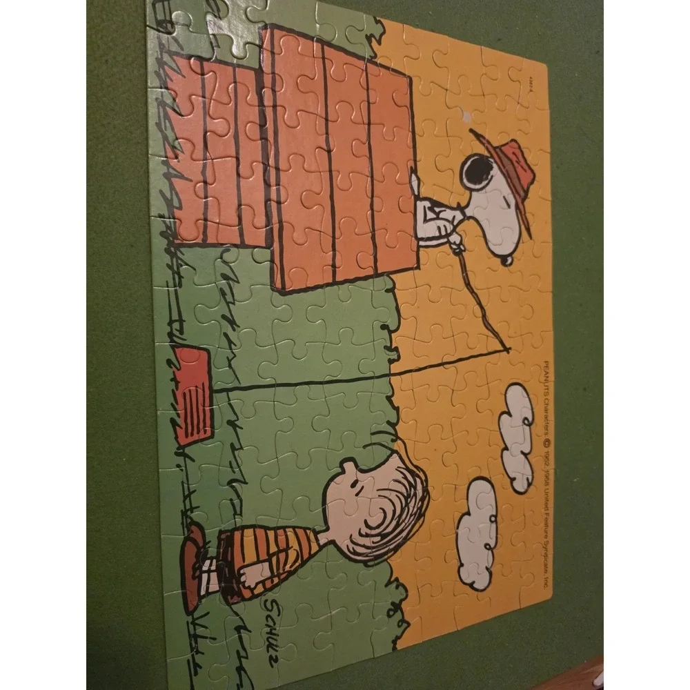 1978 Milton Bradley Snoopy &‎ Linus Peanuts Puzzle 100 Piece Series – Complete